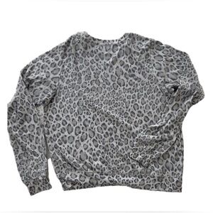 Wildfox Gray Leopard Print Pullover Sweatshirt XL